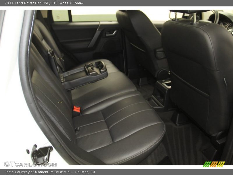 Fuji White / Ebony 2011 Land Rover LR2 HSE