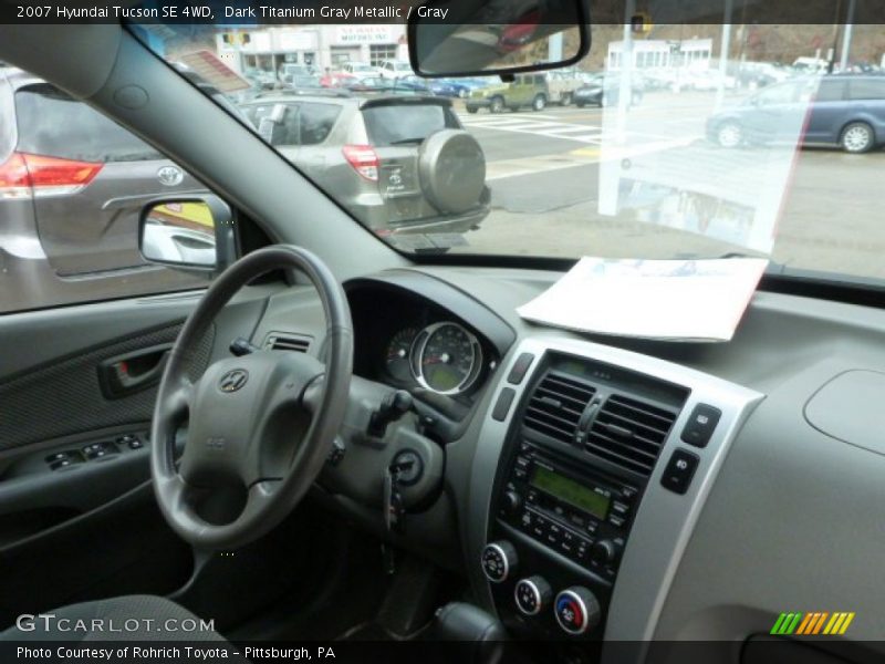 Dark Titanium Gray Metallic / Gray 2007 Hyundai Tucson SE 4WD