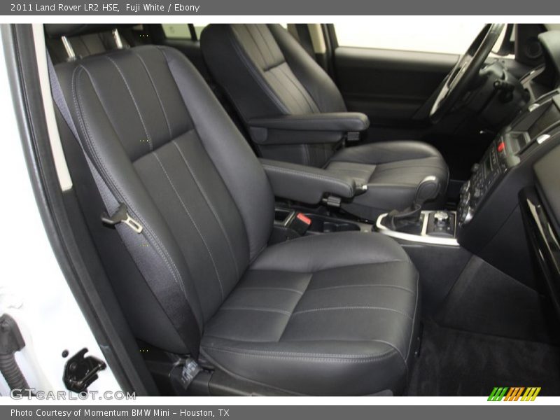 Fuji White / Ebony 2011 Land Rover LR2 HSE