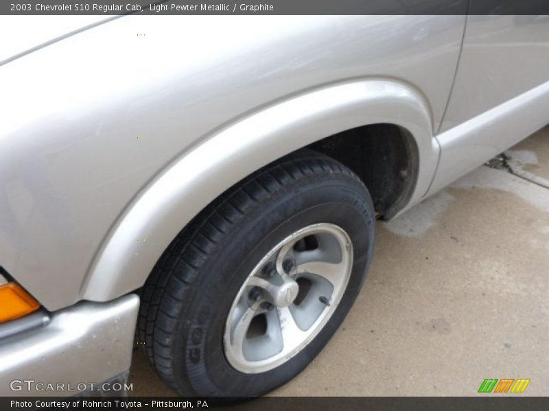 Light Pewter Metallic / Graphite 2003 Chevrolet S10 Regular Cab