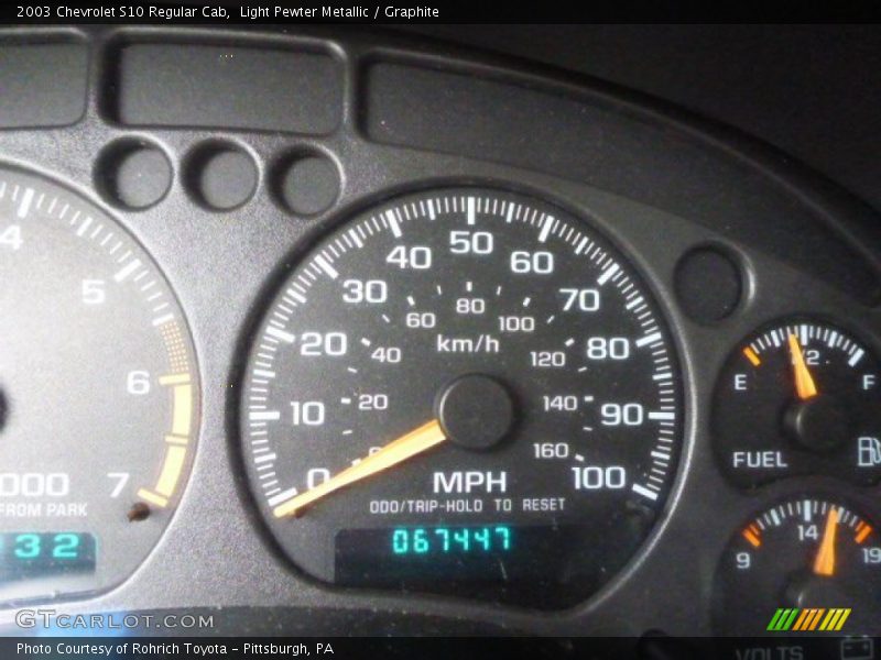 Light Pewter Metallic / Graphite 2003 Chevrolet S10 Regular Cab