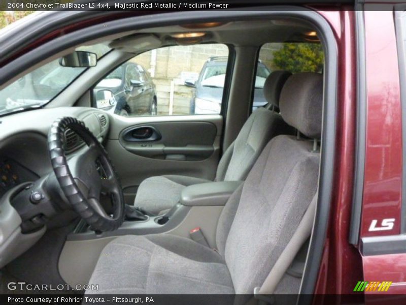 Majestic Red Metallic / Medium Pewter 2004 Chevrolet TrailBlazer LS 4x4