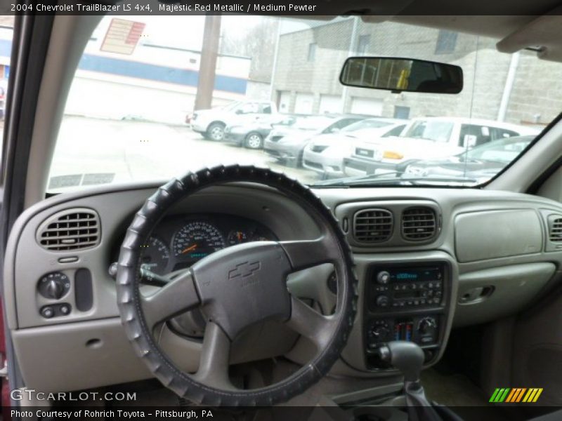 Majestic Red Metallic / Medium Pewter 2004 Chevrolet TrailBlazer LS 4x4