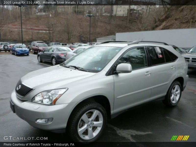 Front 3/4 View of 2005 RX 330 AWD