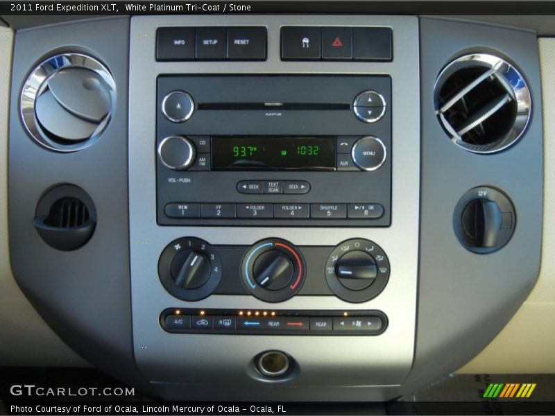 White Platinum Tri-Coat / Stone 2011 Ford Expedition XLT