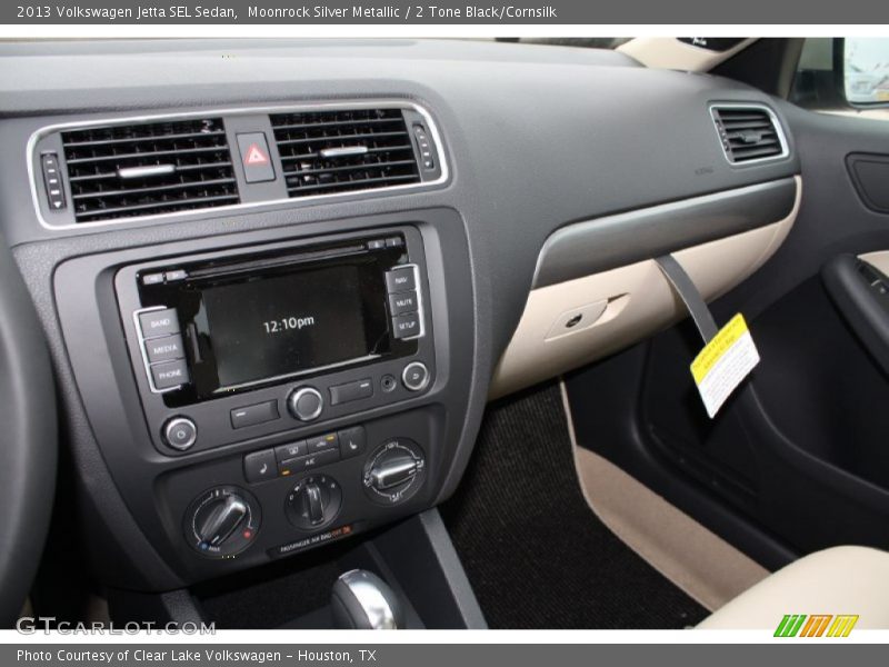 Moonrock Silver Metallic / 2 Tone Black/Cornsilk 2013 Volkswagen Jetta SEL Sedan