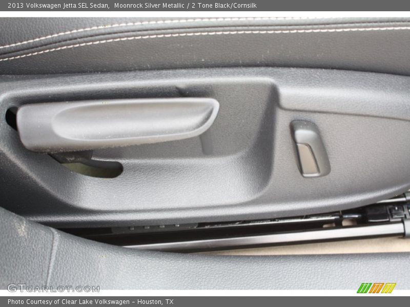 Moonrock Silver Metallic / 2 Tone Black/Cornsilk 2013 Volkswagen Jetta SEL Sedan
