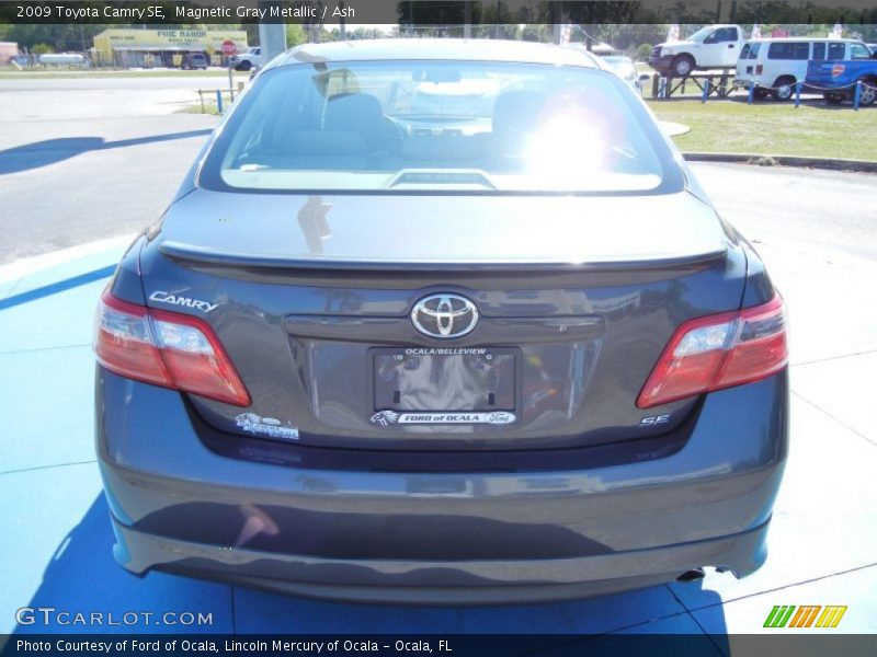 Magnetic Gray Metallic / Ash 2009 Toyota Camry SE