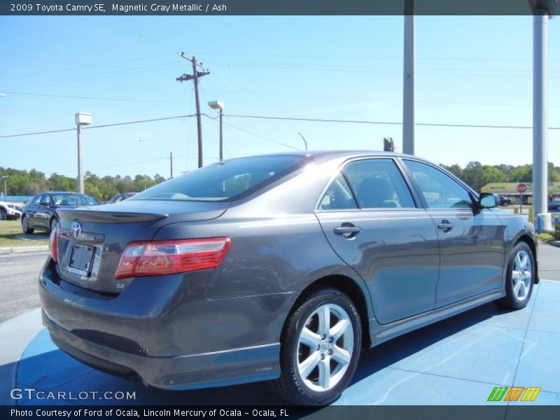 Magnetic Gray Metallic / Ash 2009 Toyota Camry SE
