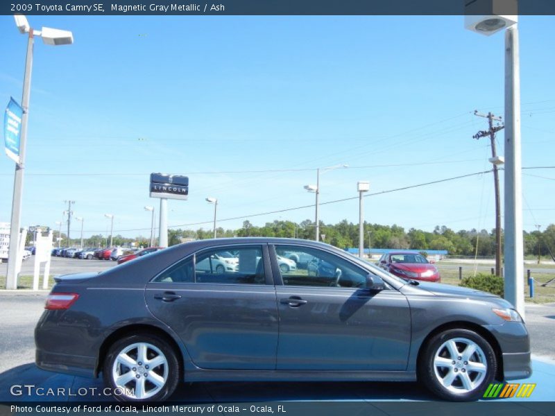 Magnetic Gray Metallic / Ash 2009 Toyota Camry SE