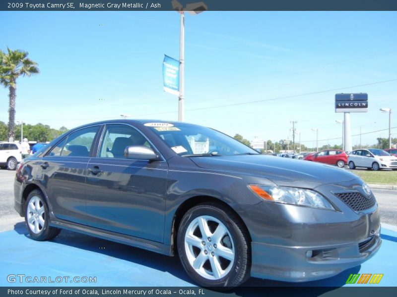 Magnetic Gray Metallic / Ash 2009 Toyota Camry SE