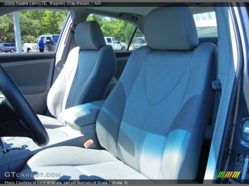 Magnetic Gray Metallic / Ash 2009 Toyota Camry SE