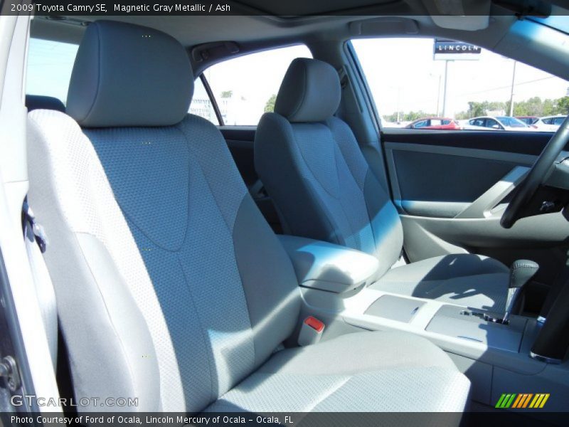Magnetic Gray Metallic / Ash 2009 Toyota Camry SE