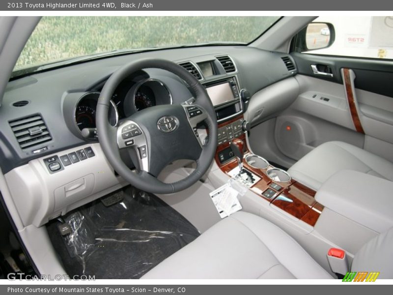 Black / Ash 2013 Toyota Highlander Limited 4WD