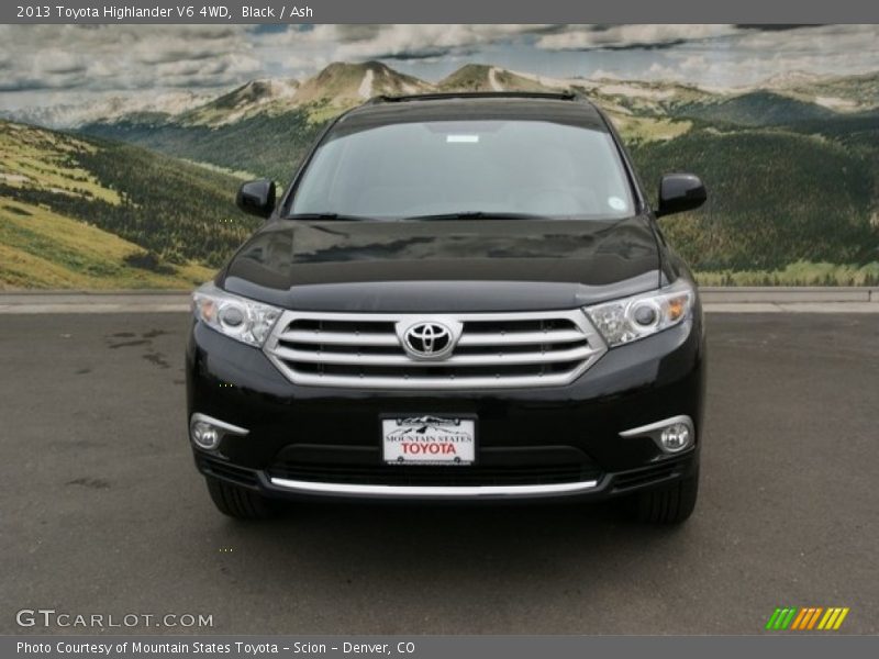Black / Ash 2013 Toyota Highlander V6 4WD