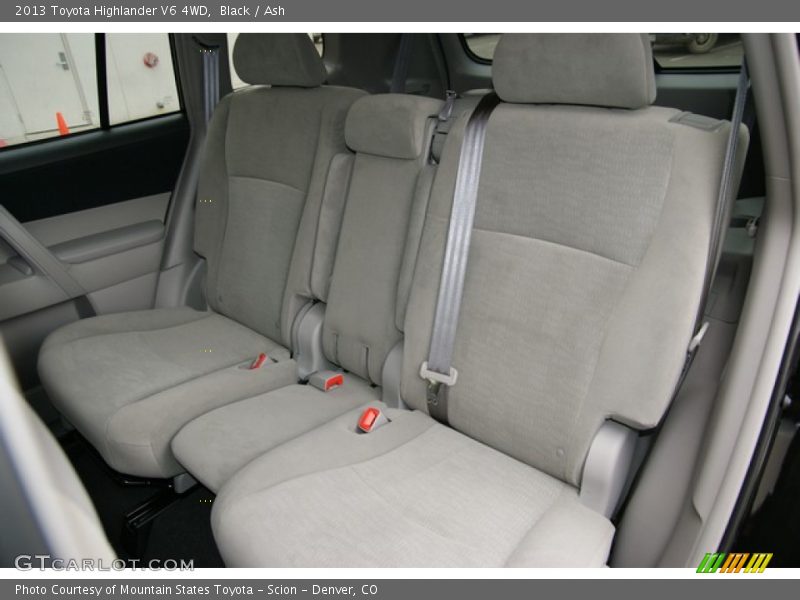 Black / Ash 2013 Toyota Highlander V6 4WD