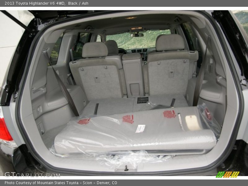 Black / Ash 2013 Toyota Highlander V6 4WD