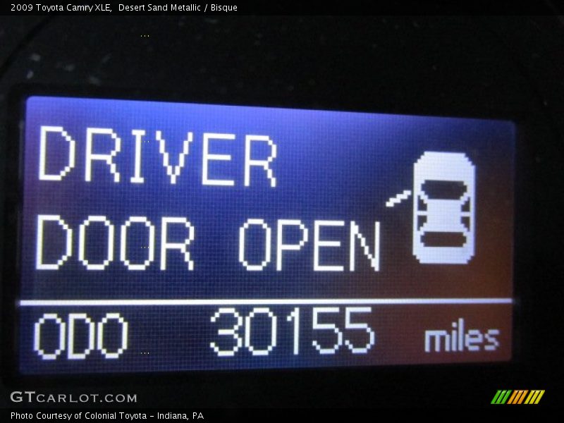 Desert Sand Metallic / Bisque 2009 Toyota Camry XLE