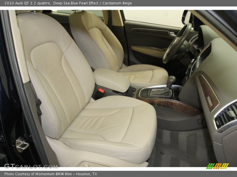  2010 Q5 3.2 quattro Cardamom Beige Interior