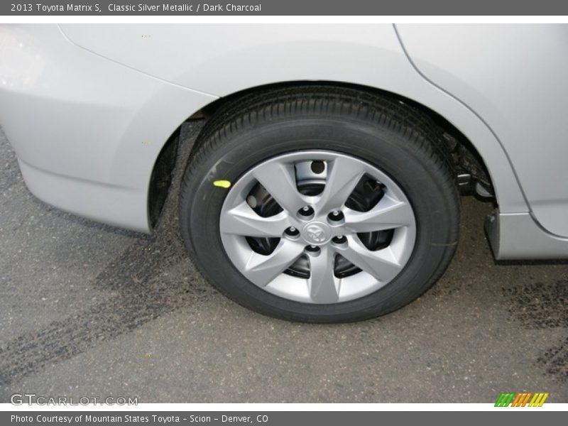 Classic Silver Metallic / Dark Charcoal 2013 Toyota Matrix S