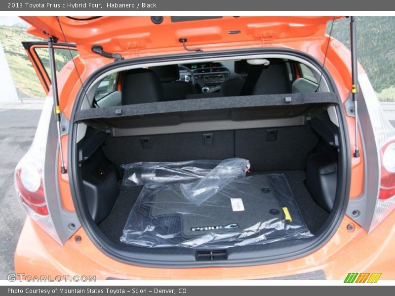 Habanero / Black 2013 Toyota Prius c Hybrid Four