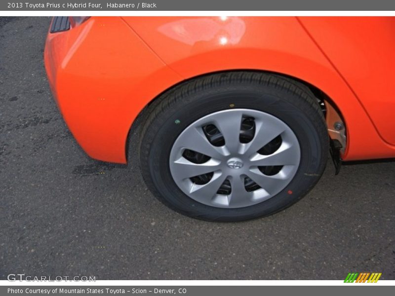 Habanero / Black 2013 Toyota Prius c Hybrid Four