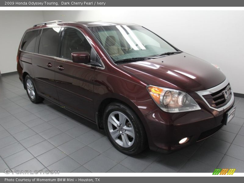 Front 3/4 View of 2009 Odyssey Touring