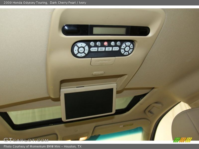 Entertainment System of 2009 Odyssey Touring