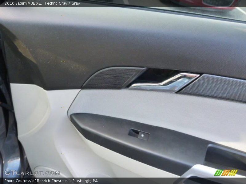 Techno Gray / Gray 2010 Saturn VUE XE
