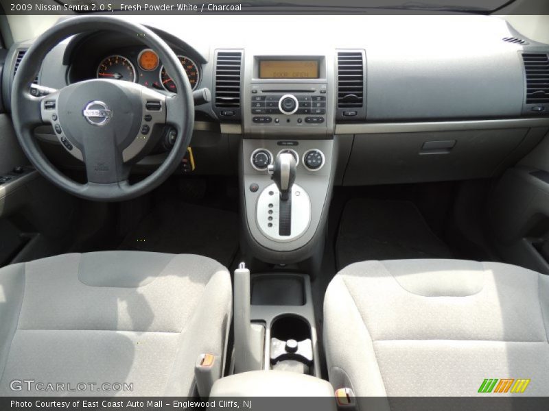 Dashboard of 2009 Sentra 2.0 S