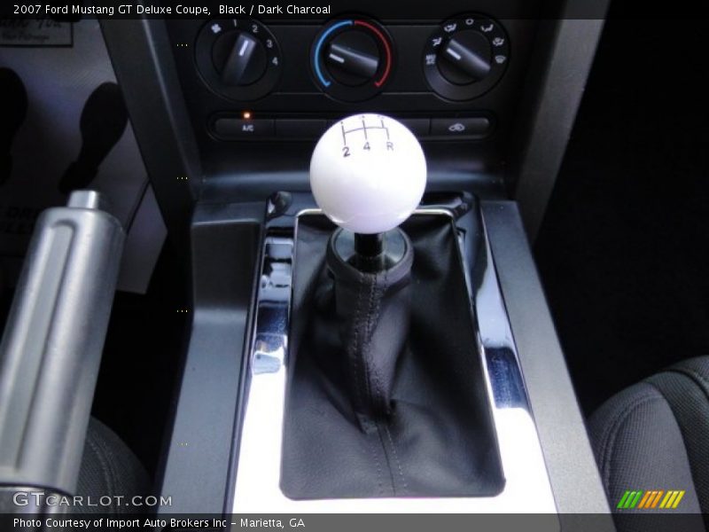  2007 Mustang GT Deluxe Coupe 5 Speed Manual Shifter
