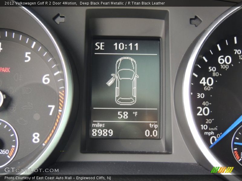 Deep Black Pearl Metallic / R Titan Black Leather 2012 Volkswagen Golf R 2 Door 4Motion