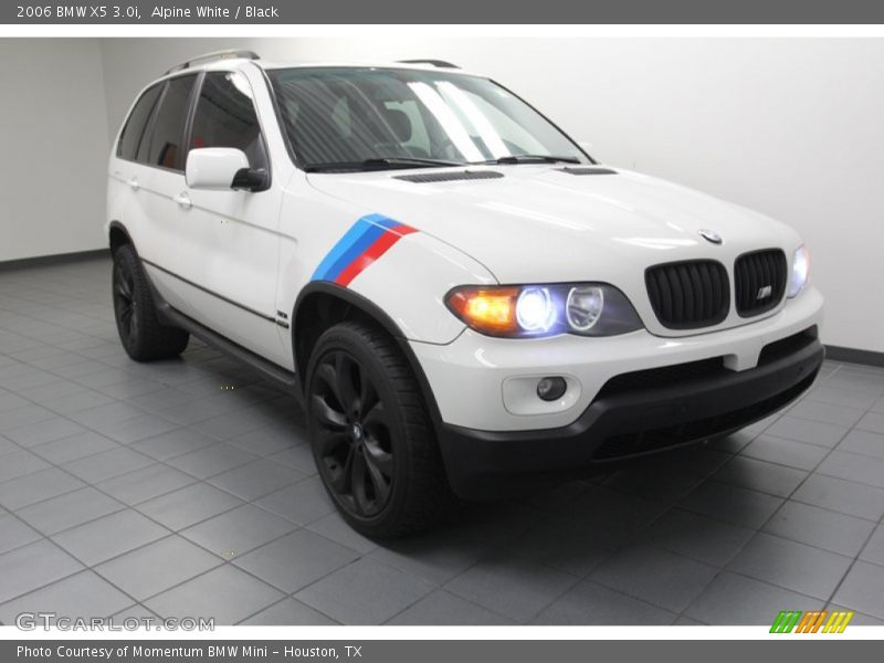 Front 3/4 View of 2006 X5 3.0i