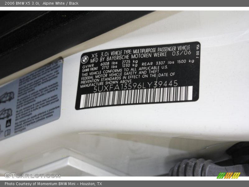 Alpine White / Black 2006 BMW X5 3.0i