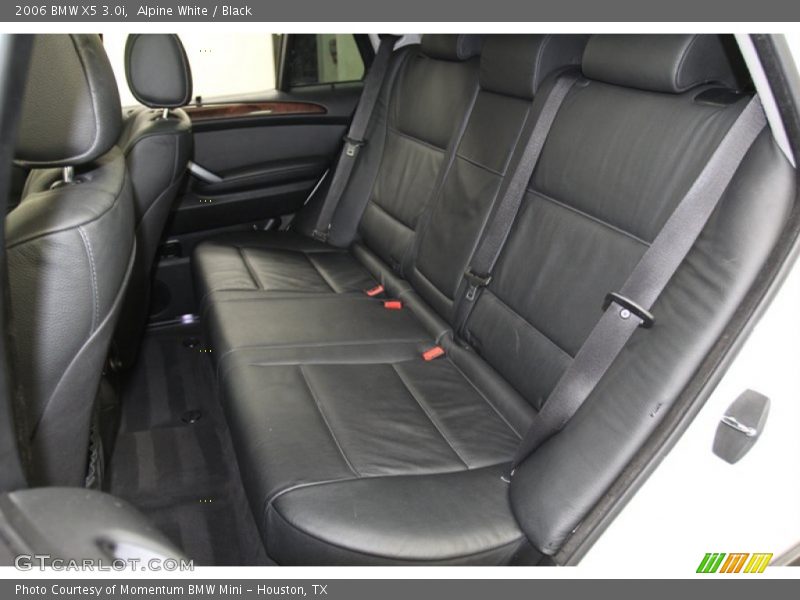 Alpine White / Black 2006 BMW X5 3.0i