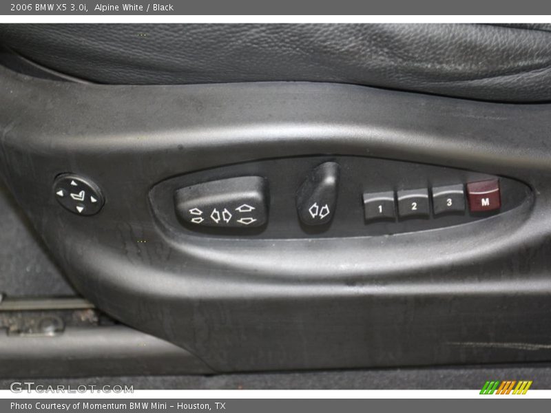 Alpine White / Black 2006 BMW X5 3.0i