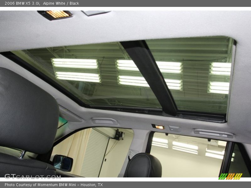 Alpine White / Black 2006 BMW X5 3.0i