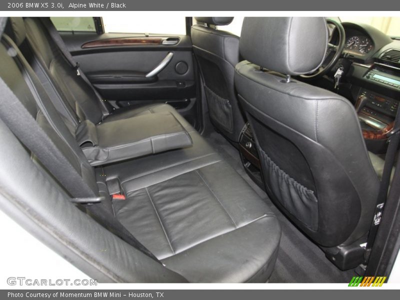 Alpine White / Black 2006 BMW X5 3.0i