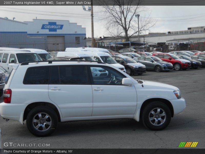 Super White / Ash Gray 2007 Toyota Highlander V6 4WD