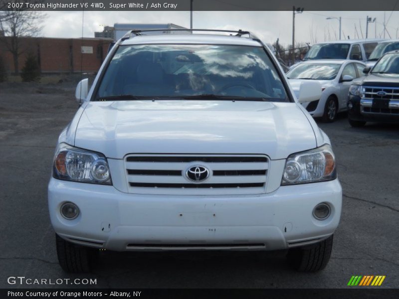 Super White / Ash Gray 2007 Toyota Highlander V6 4WD