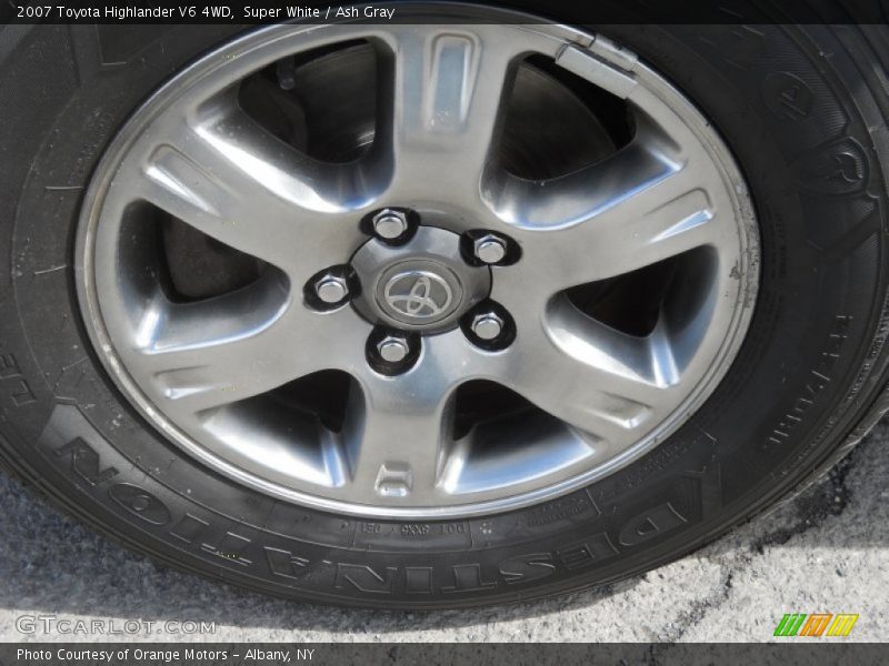 Super White / Ash Gray 2007 Toyota Highlander V6 4WD
