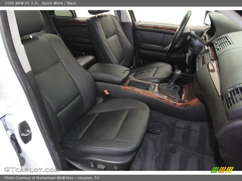 Alpine White / Black 2006 BMW X5 3.0i