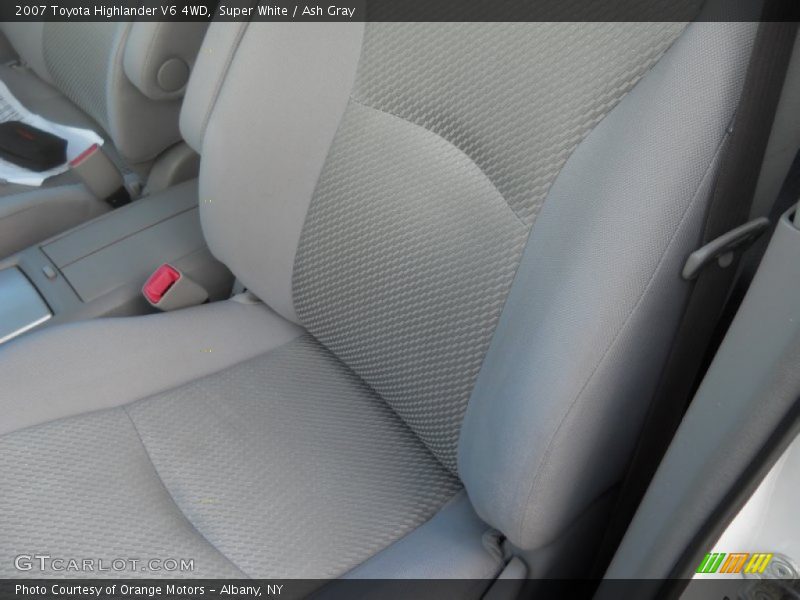 Super White / Ash Gray 2007 Toyota Highlander V6 4WD