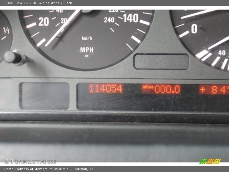 Alpine White / Black 2006 BMW X5 3.0i