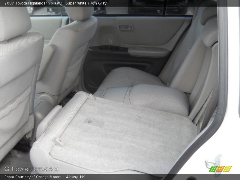 Super White / Ash Gray 2007 Toyota Highlander V6 4WD