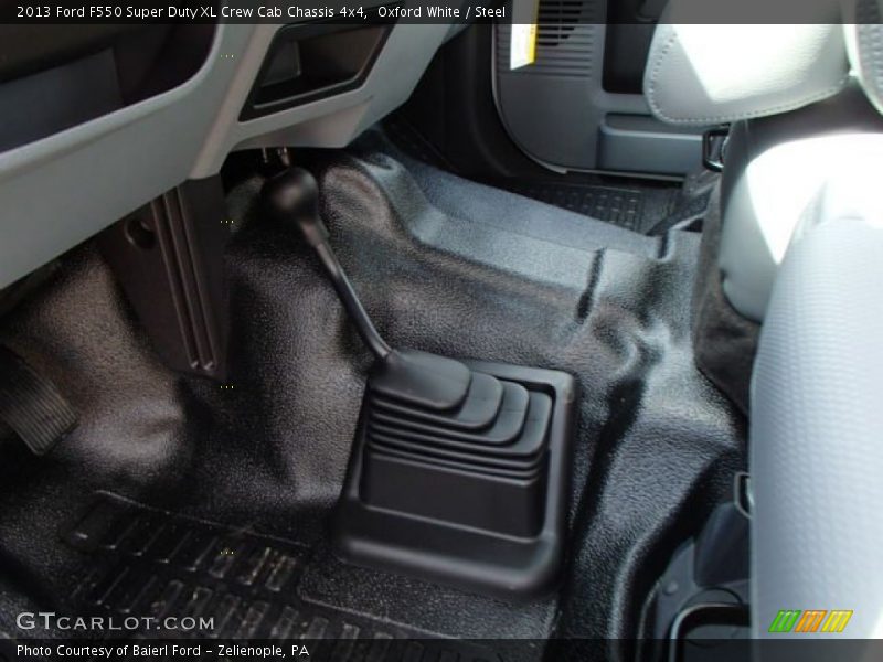 Oxford White / Steel 2013 Ford F550 Super Duty XL Crew Cab Chassis 4x4