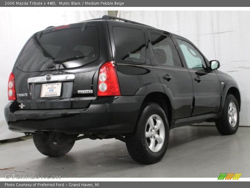 Mystic Black / Medium Pebble Beige 2006 Mazda Tribute s 4WD