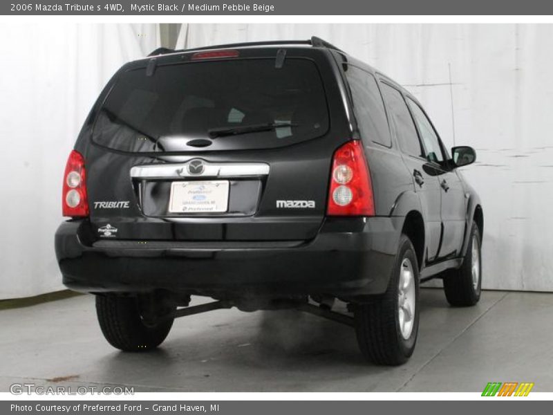 Mystic Black / Medium Pebble Beige 2006 Mazda Tribute s 4WD