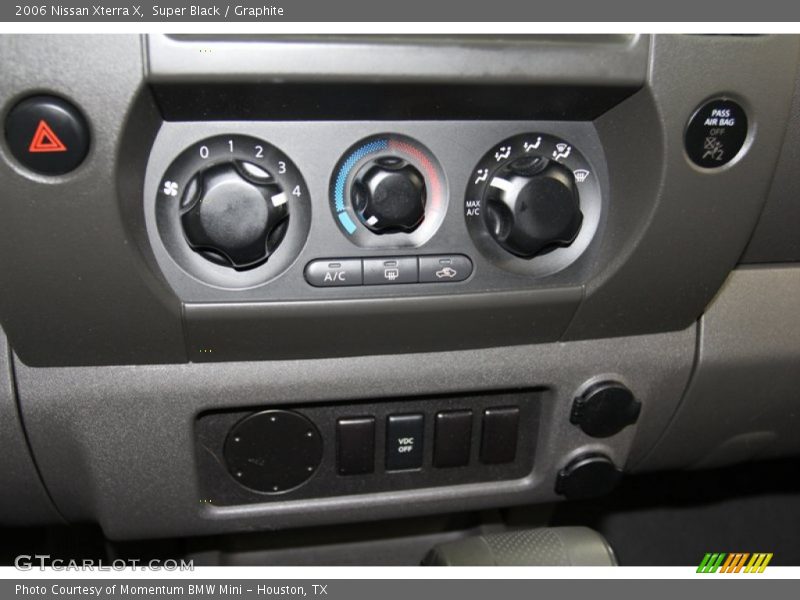 Super Black / Graphite 2006 Nissan Xterra X