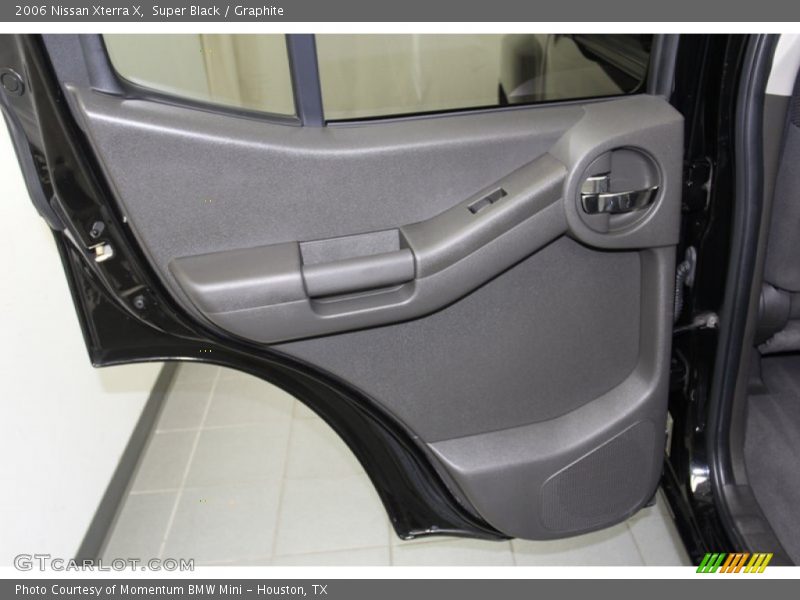 Super Black / Graphite 2006 Nissan Xterra X